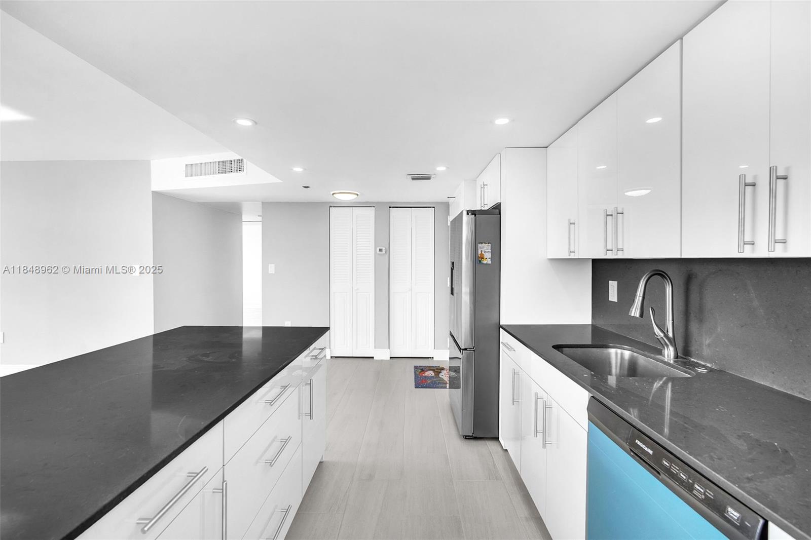 PARK PLACE CONDOMINIUM NO - Residential