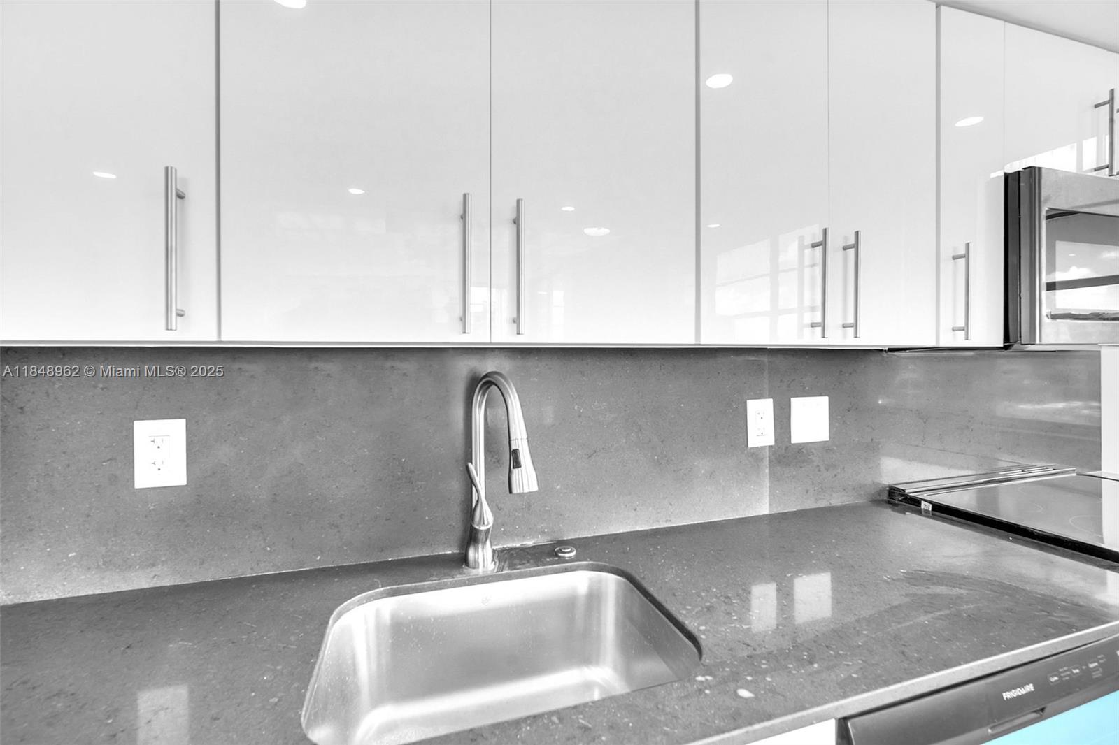 PARK PLACE CONDOMINIUM NO - Residential