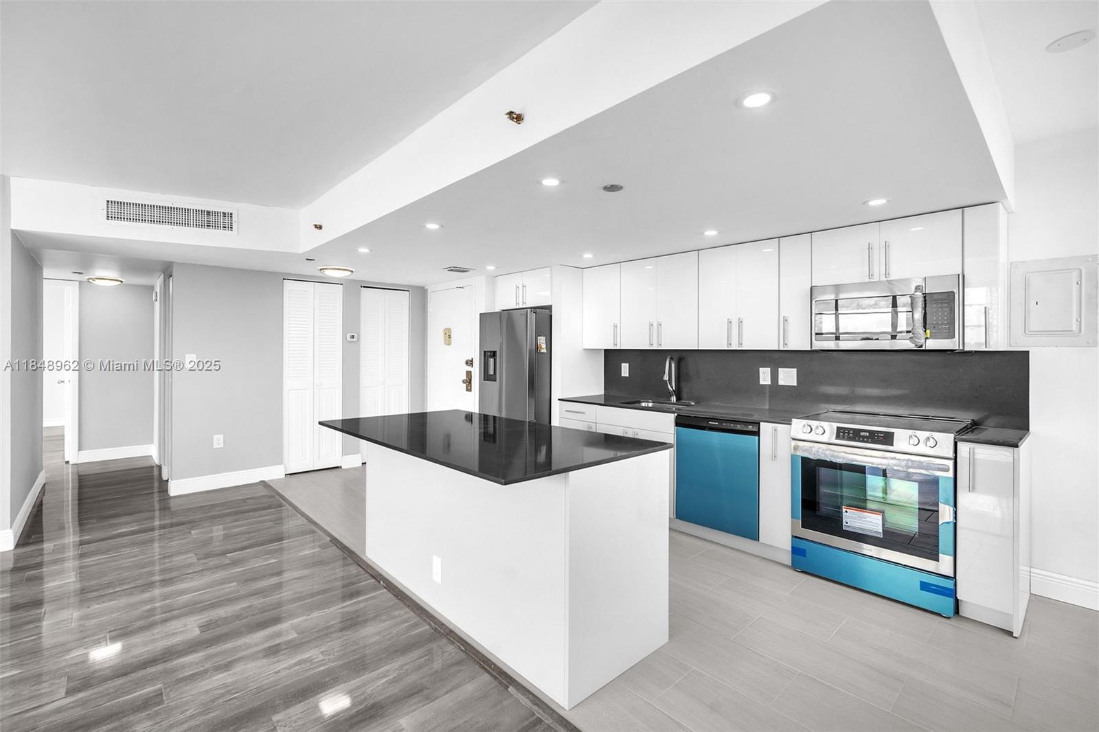 PARK PLACE CONDOMINIUM NO - Residential