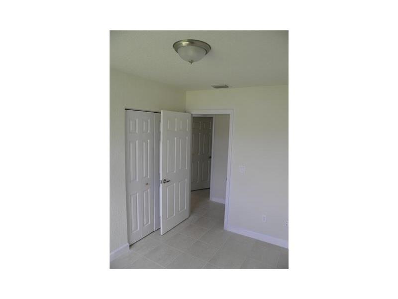 26 52 41 SHEPHARD HGTS 3 - Residential Lease