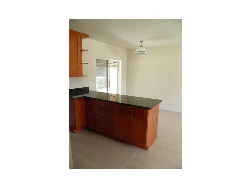 26 52 41 SHEPHARD HGTS 3 - Residential Lease