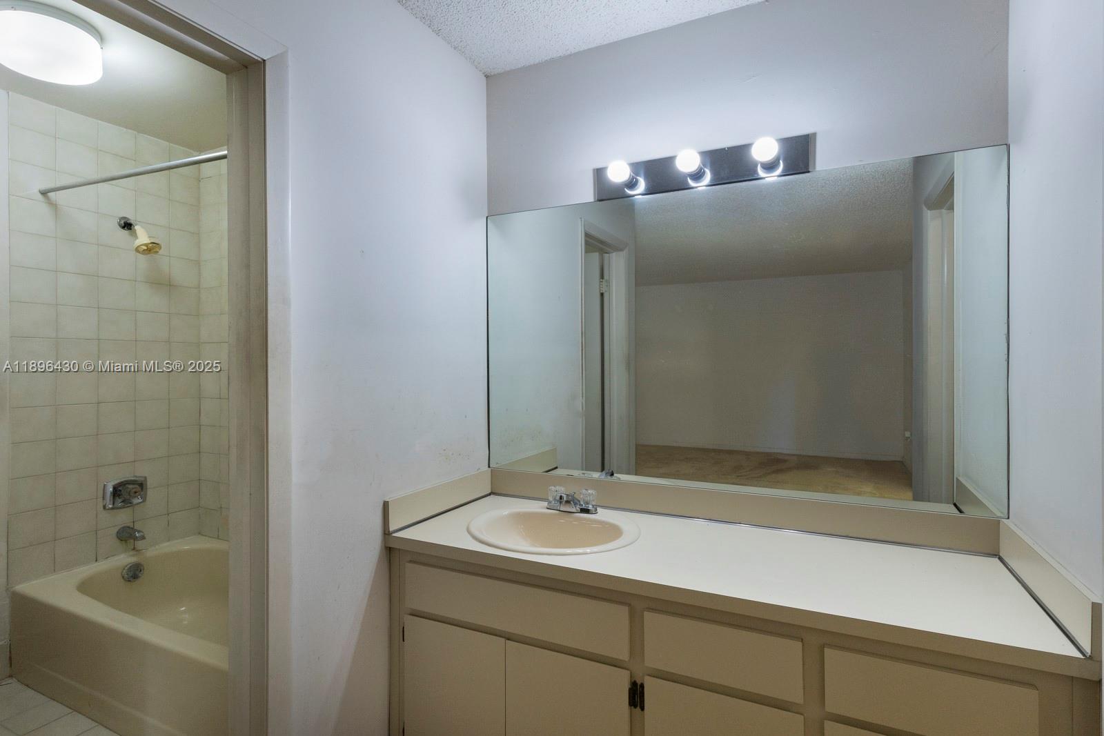 ODA HOMES CONDO - Residential