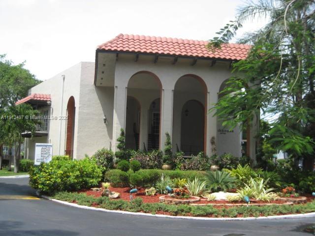 SPANISH TRACE CONDO - Residential Lease