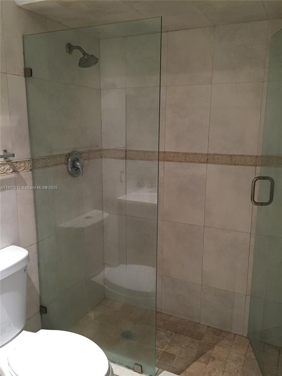 WISPERWOOD VILLAGE CONDO - Residential Lease