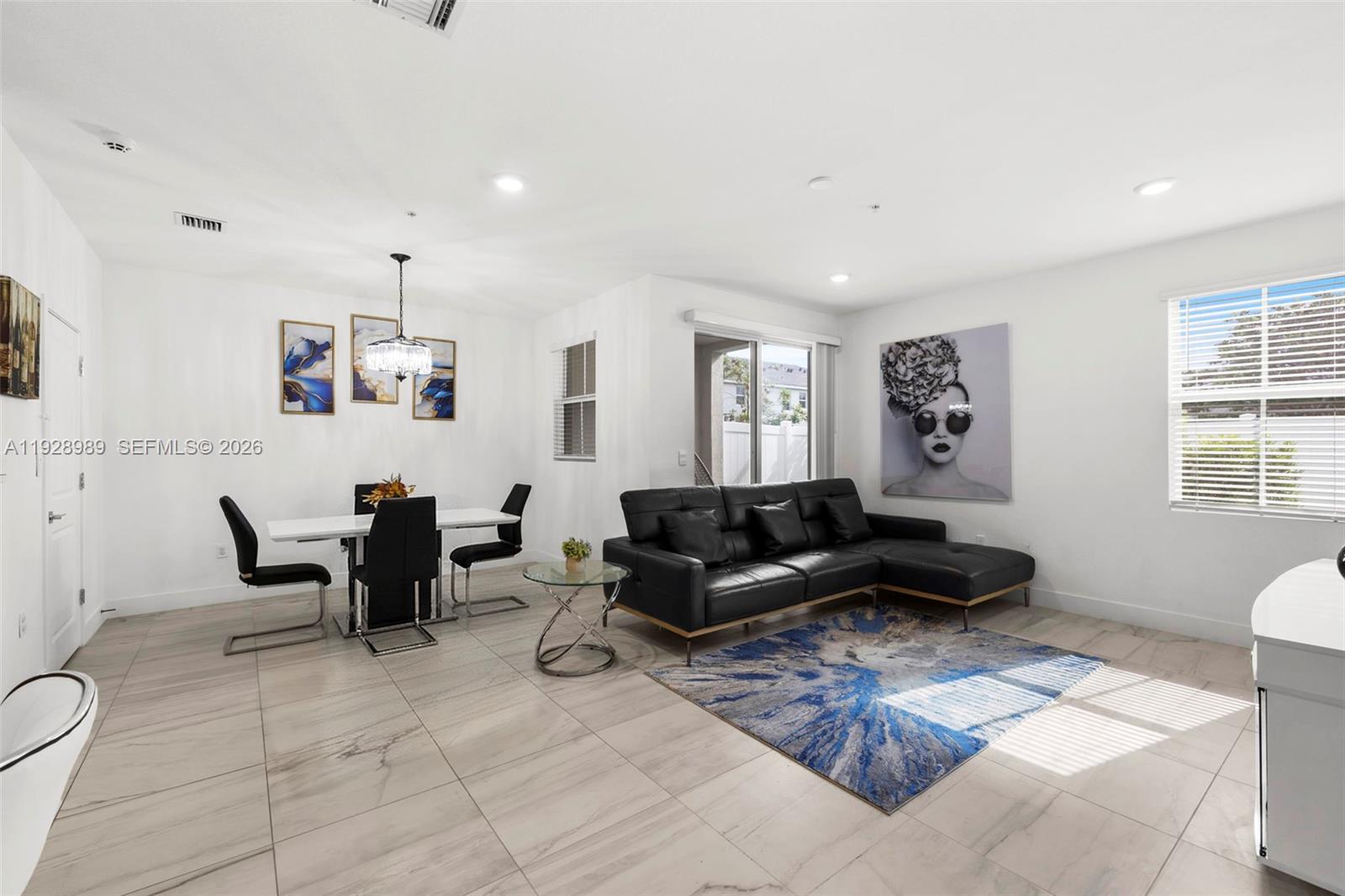 MERRICK SQUARE - Residential