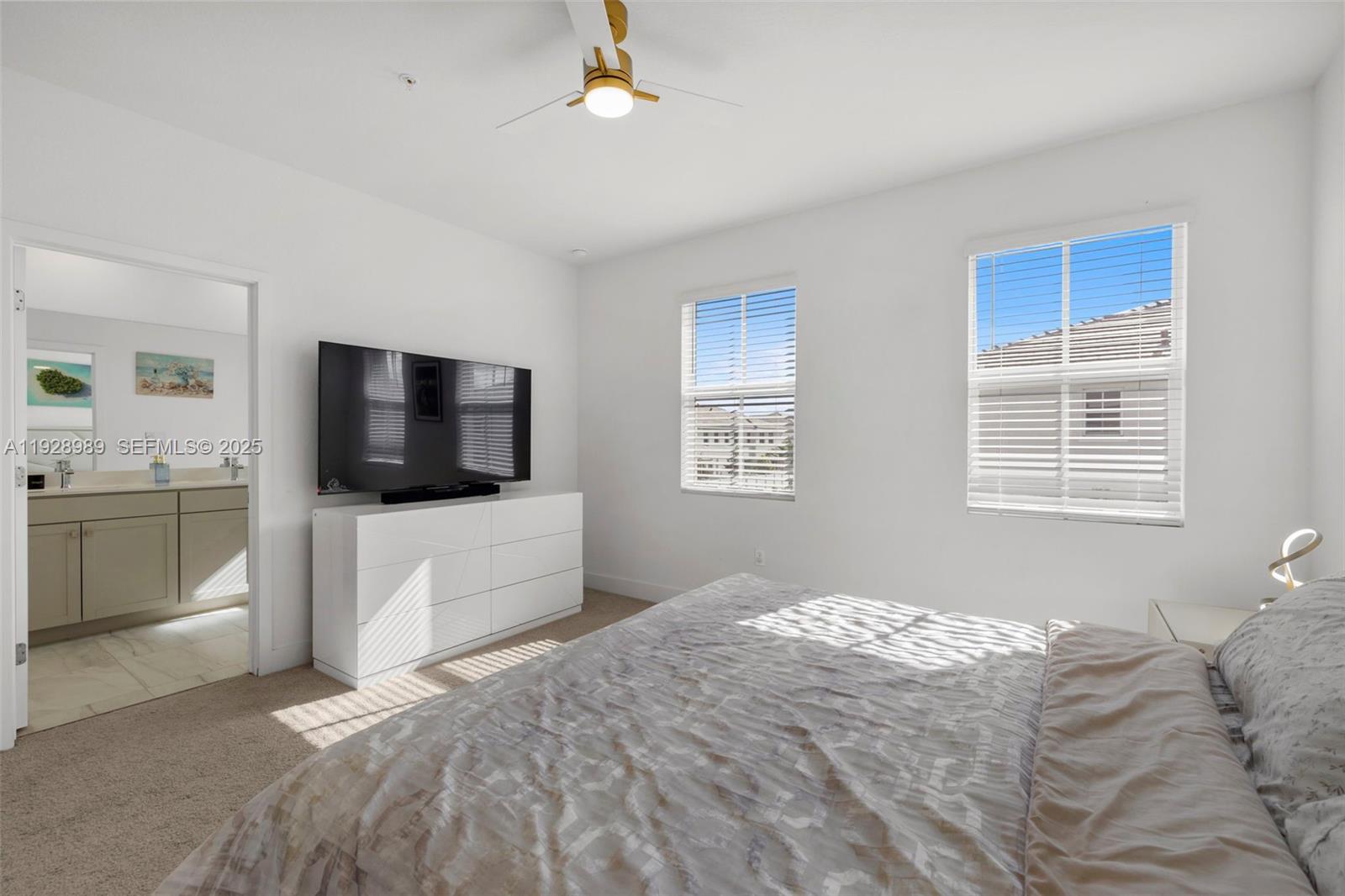 MERRICK SQUARE - Residential