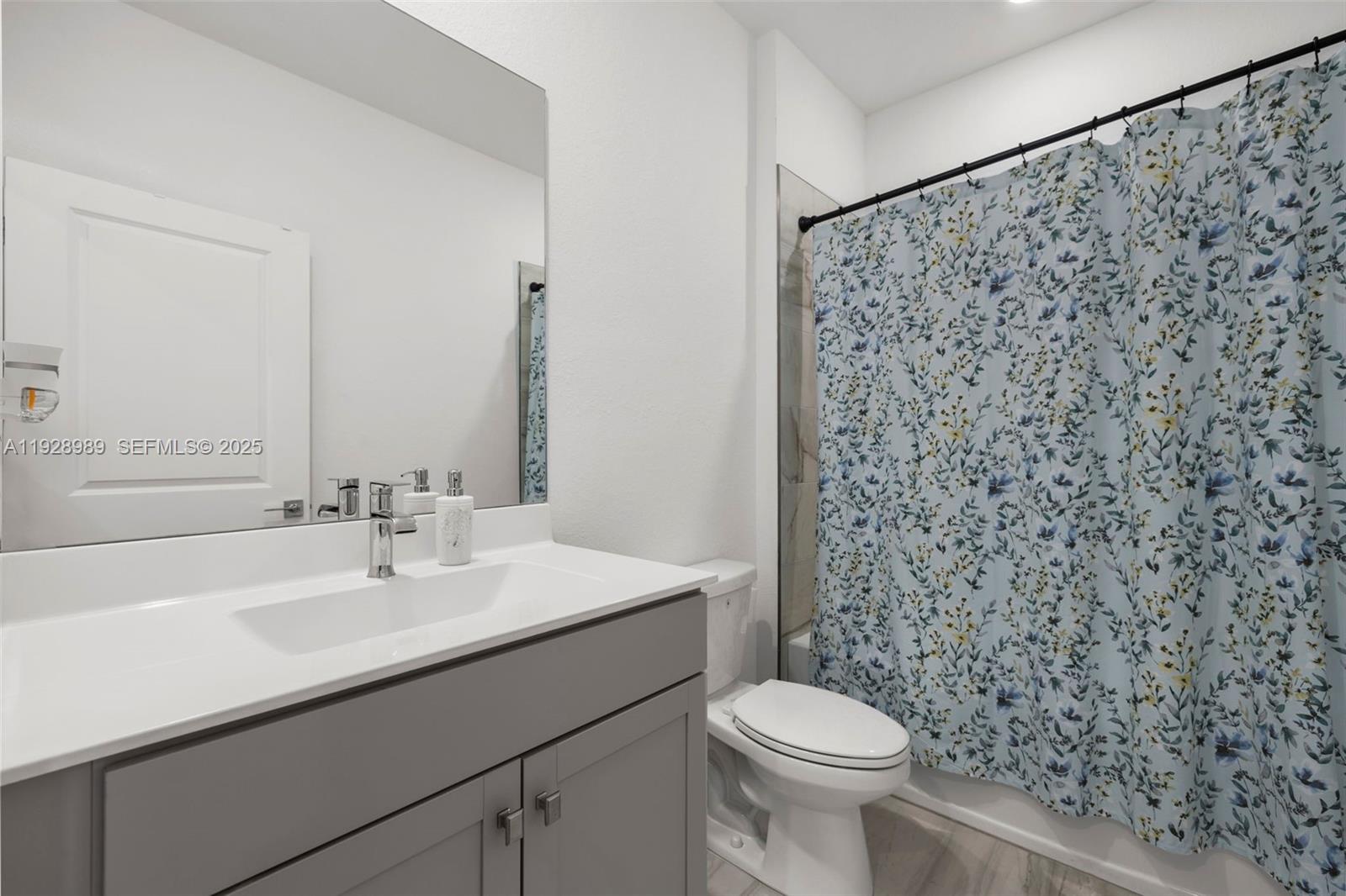 MERRICK SQUARE - Residential