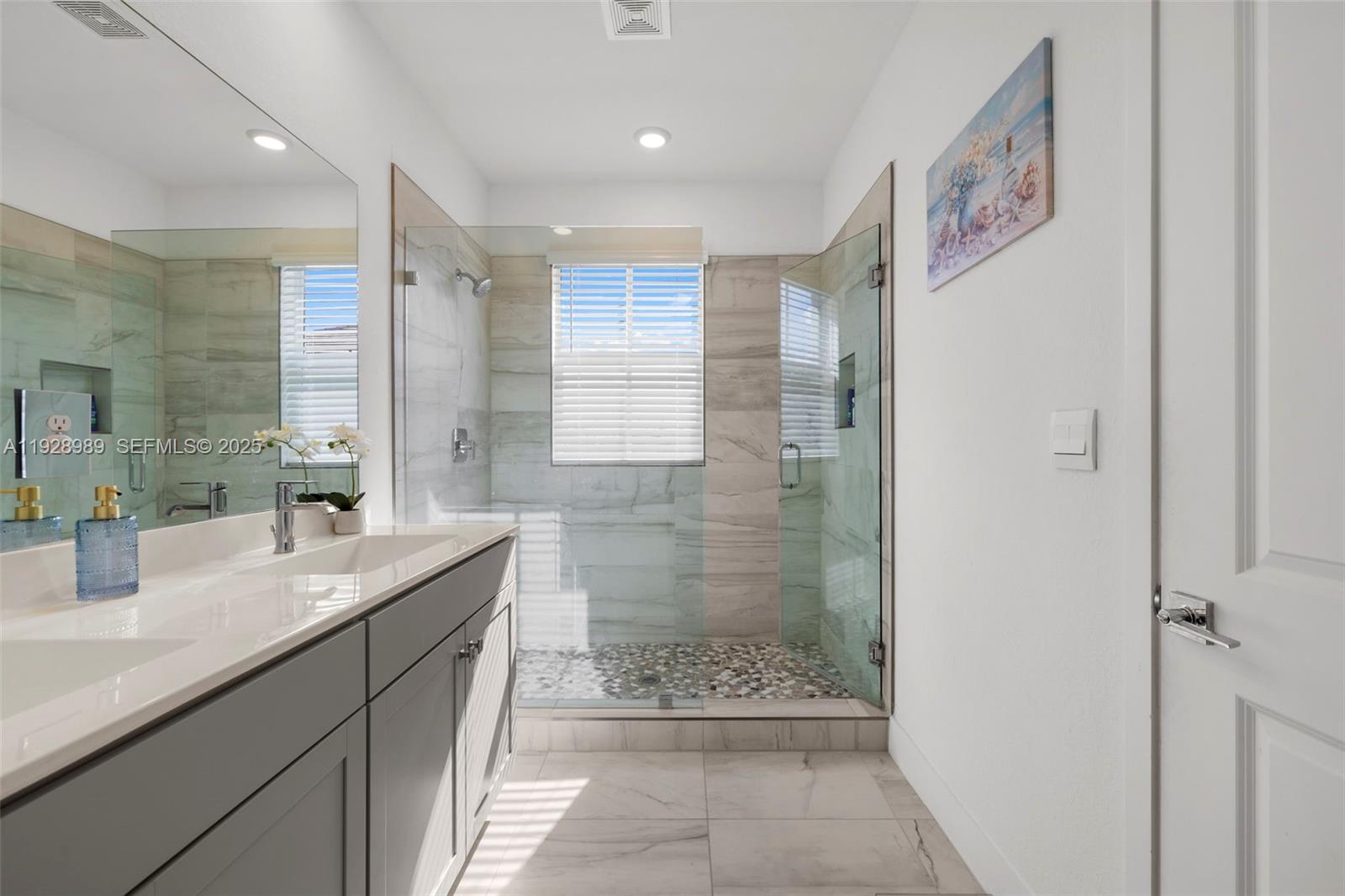 MERRICK SQUARE - Residential