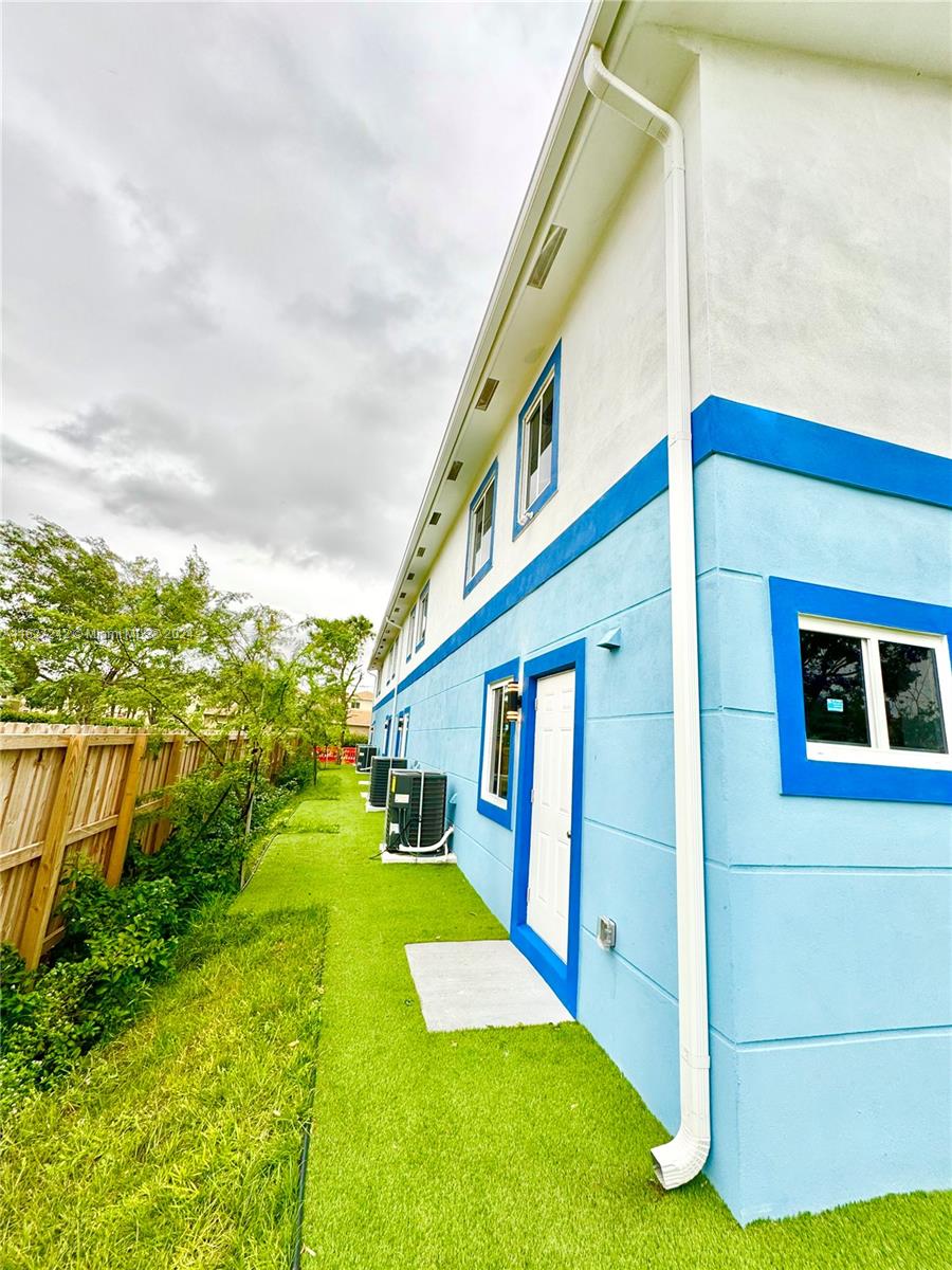 SEMINOLE ADD F R OLIVERS - Residential Lease