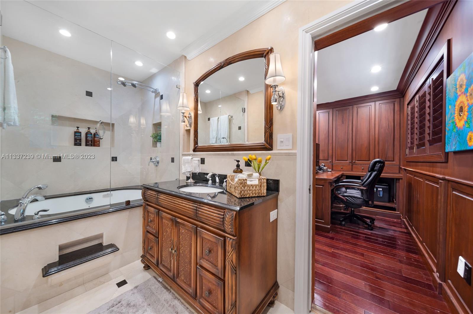 LUCILLE ISLAND - Residential