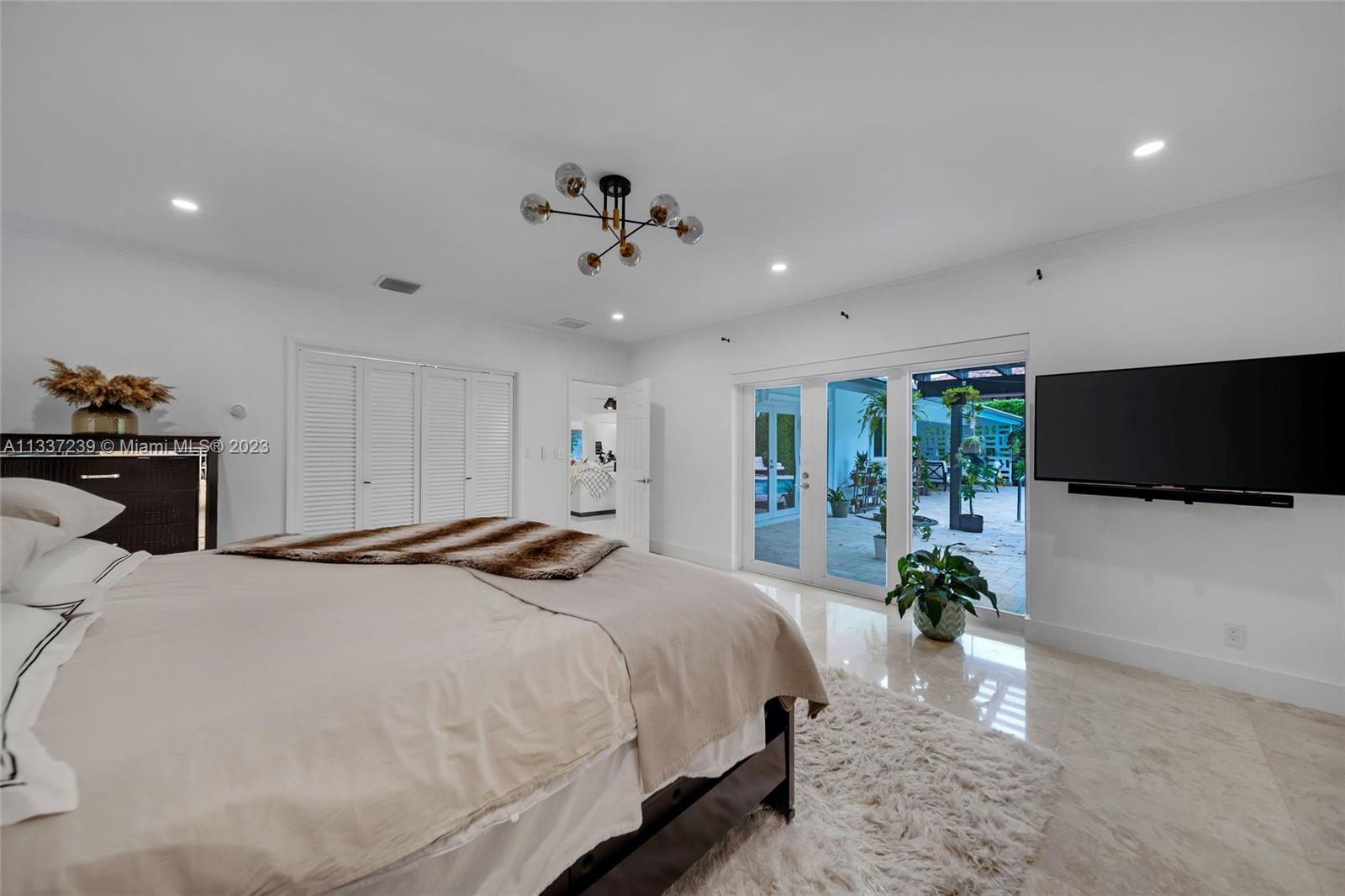 LUCILLE ISLAND - Residential