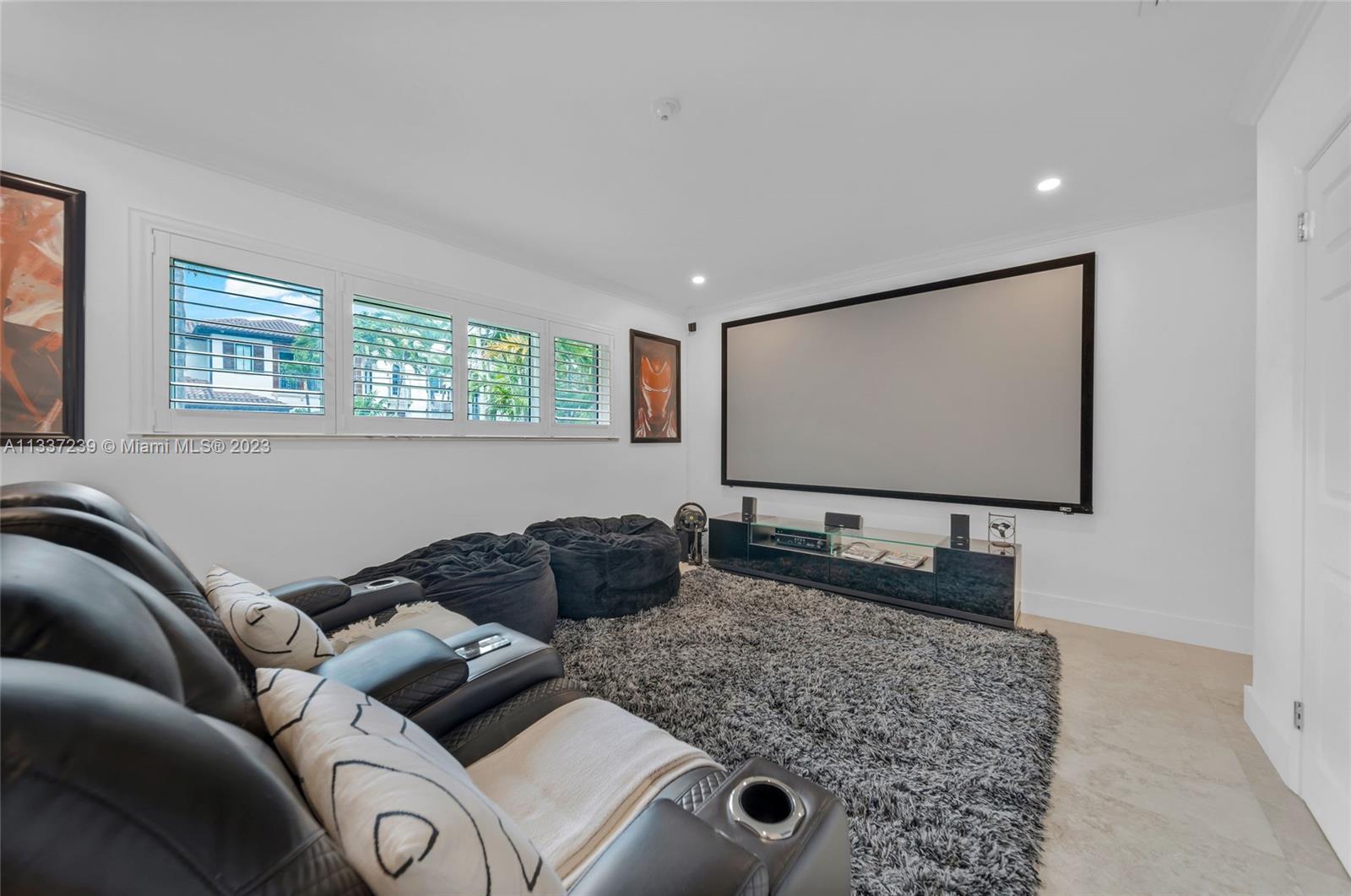 LUCILLE ISLAND - Residential