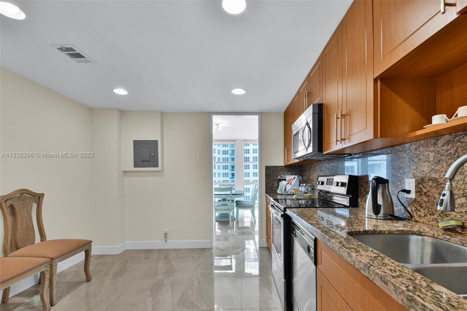 Photo 18 of 44 of 5055 Collins Ave 5B condo