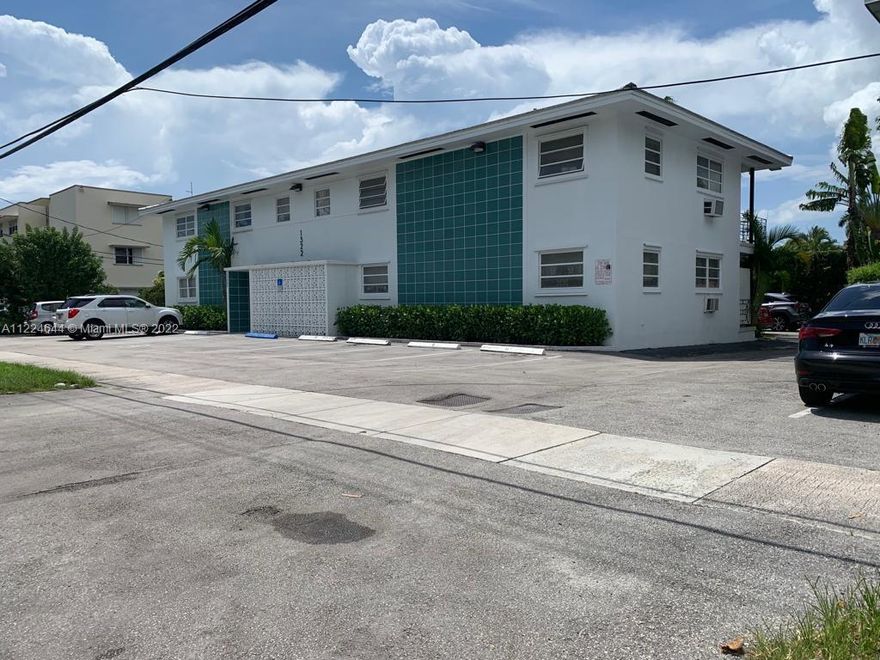 8 unit multifamily on the water in Miami Shores (2-2/2, 1-2/1, 5-1/1). All units are currently leased. 2 dock and sea wall need repairs as per 40 year's inspection report (available). 12 parking spots. 2 stories with balconies and courtyard. Located near the Miami Shores country club. Appraisal available upon request. DO NOT DISTURB TENANTS.