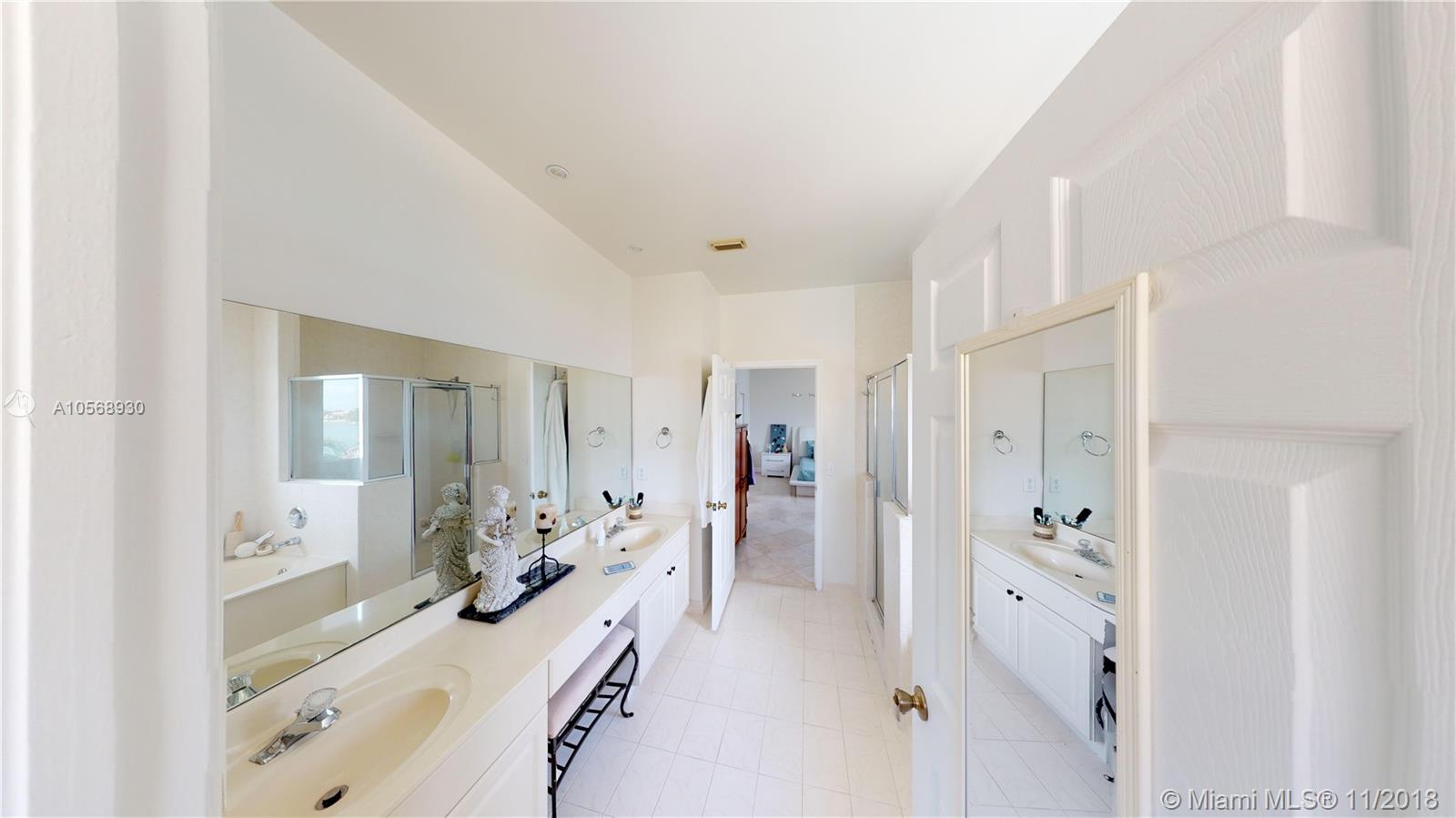 TWIN LAKE SHORES EAST - Residential