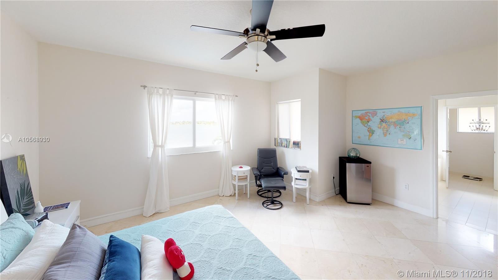 TWIN LAKE SHORES EAST - Residential