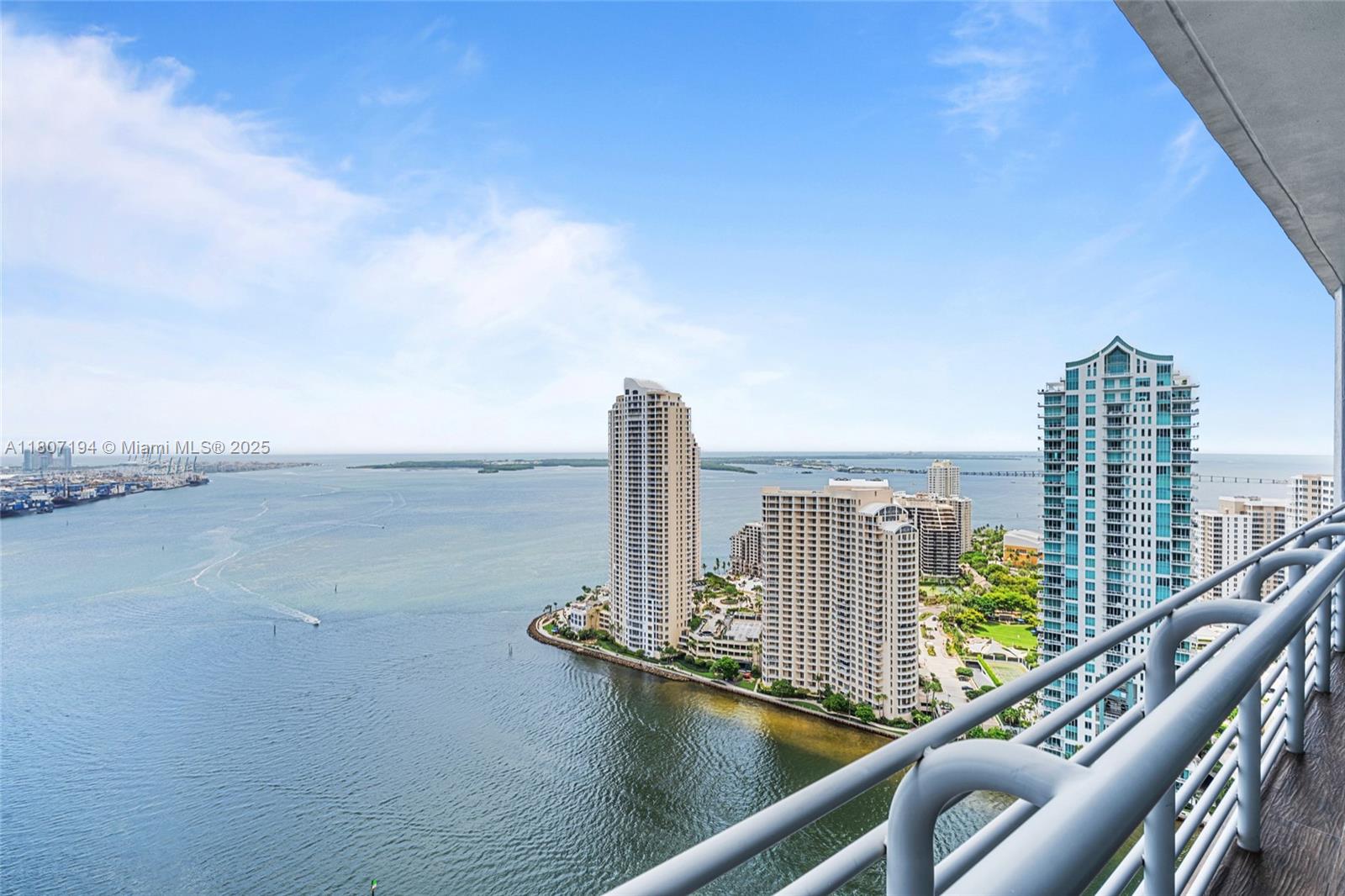 Property for Sale at 325 S Biscayne Blvd 3926, Miami, Broward County, Florida - Bedrooms: 3 
Bathrooms: 2  - $925,000