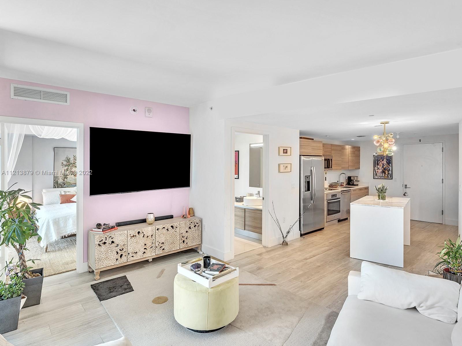 3401 MIDTOWN CONDO - Residential Lease