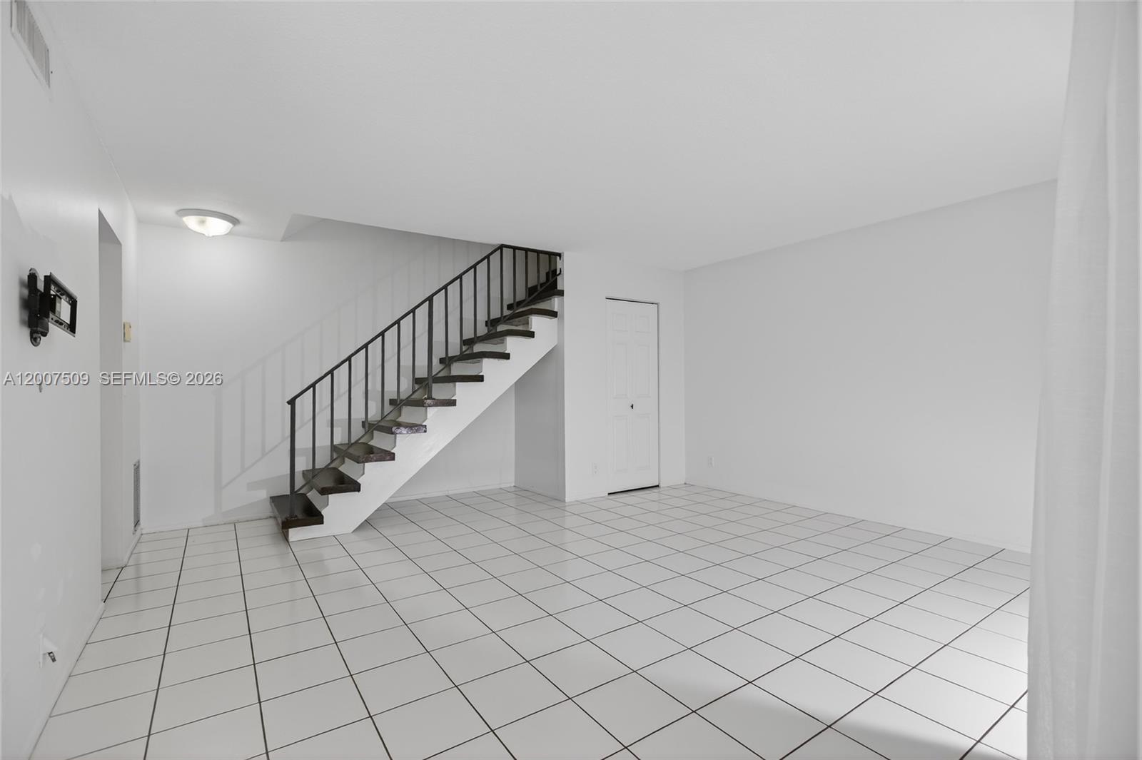 GARDENWAY CONDO - Residential