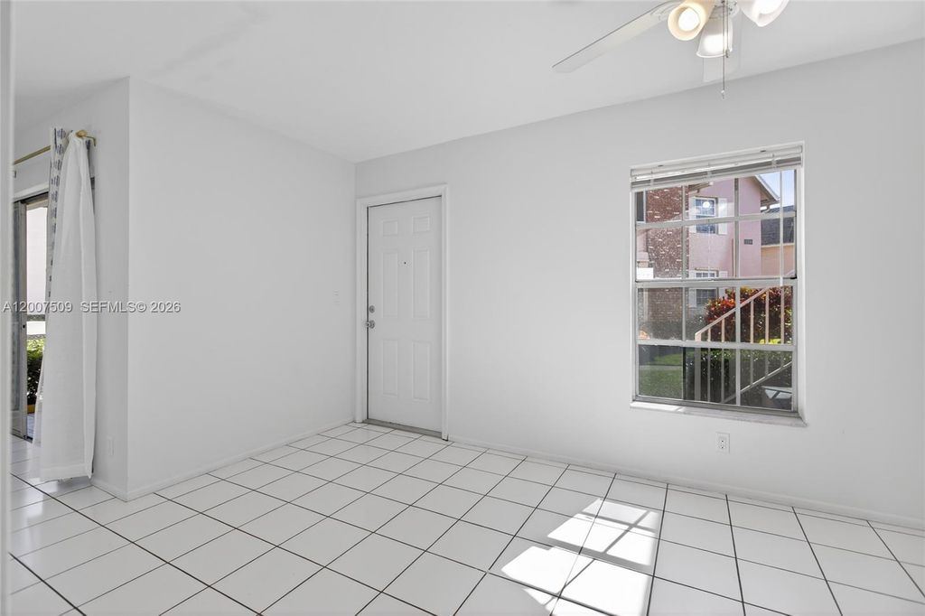 Photo of 12422 Alternate A1a #Q5, Palm Beach Gardens, FL 33410 (MLS # A12007509)