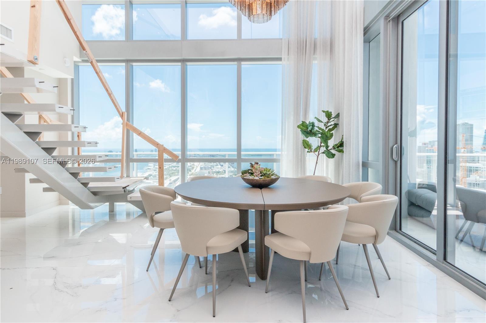 PARAMOUNT MIAMI WORLDCENT - Residential Lease