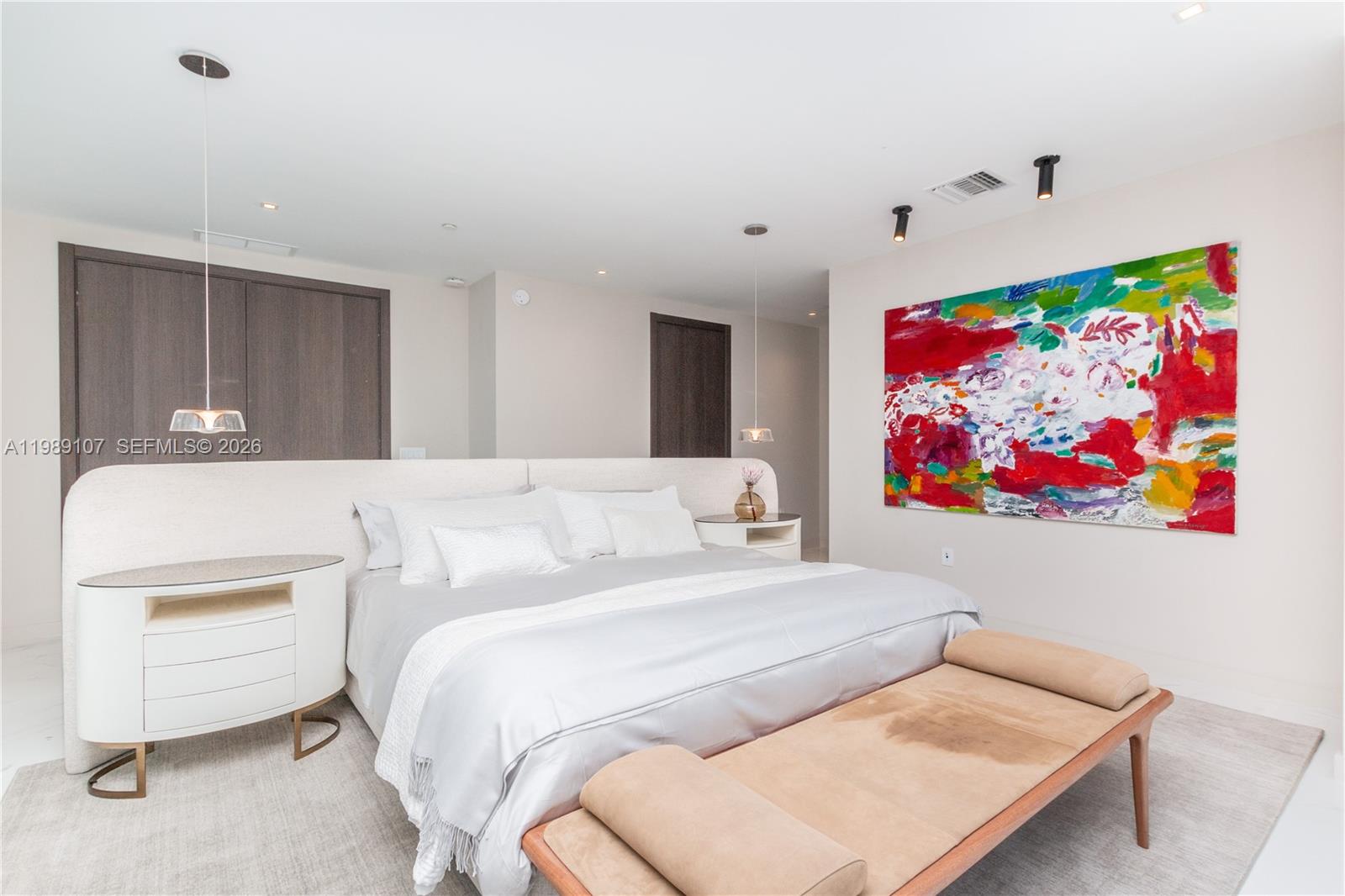 PARAMOUNT MIAMI WORLDCENT - Residential Lease