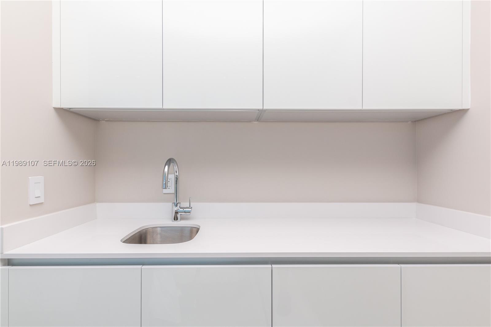 PARAMOUNT MIAMI WORLDCENT - Residential Lease