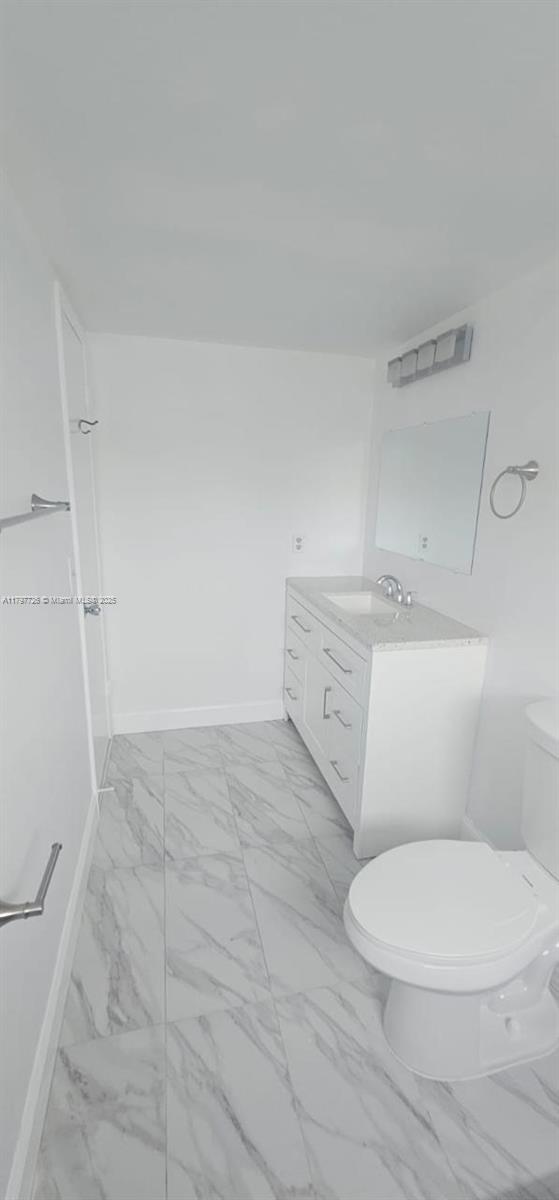 ADMIRALS PORT CONDO WEST - Residential