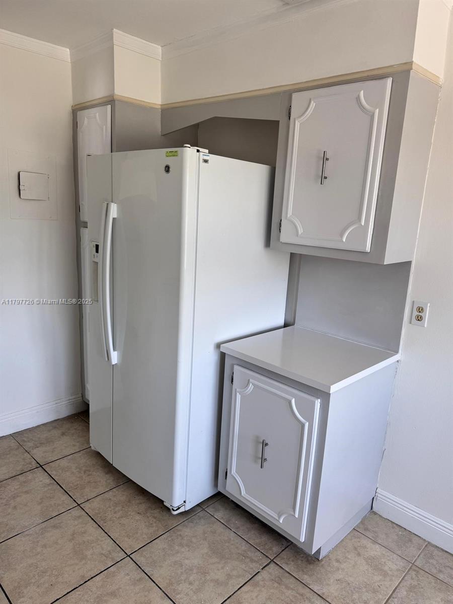 ADMIRALS PORT CONDO WEST - Residential