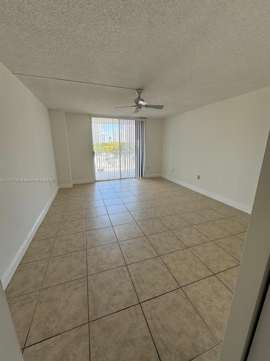 ADMIRALS PORT CONDO WEST - Residential