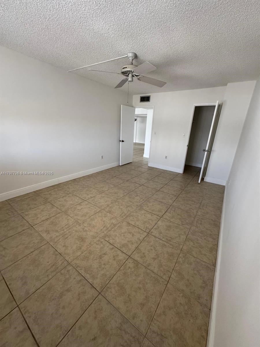 ADMIRALS PORT CONDO WEST - Residential