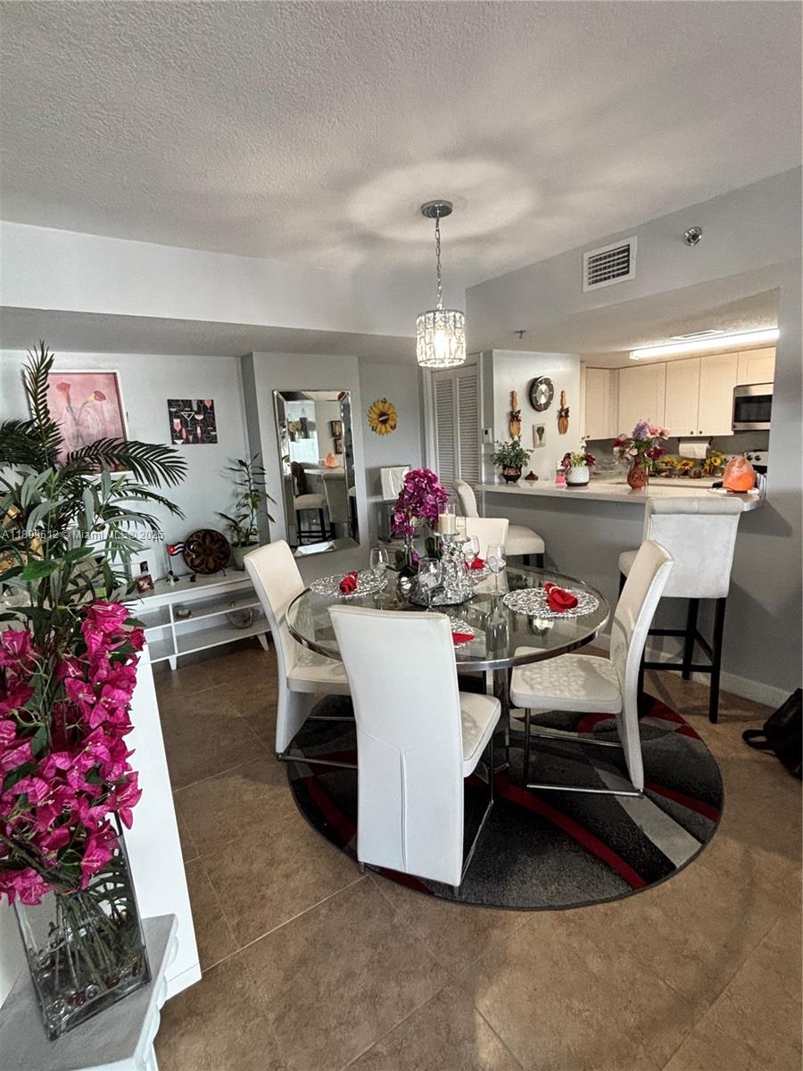 MARBELLA CONDO - Residential