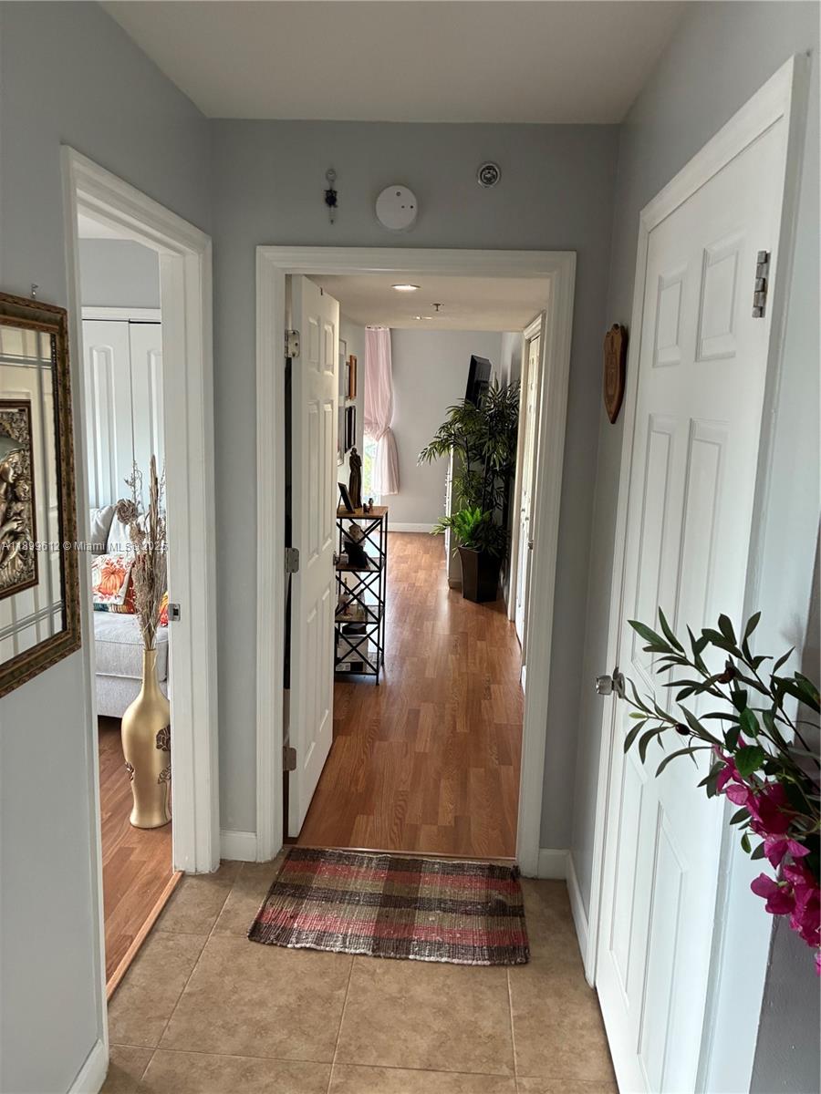 MARBELLA CONDO - Residential