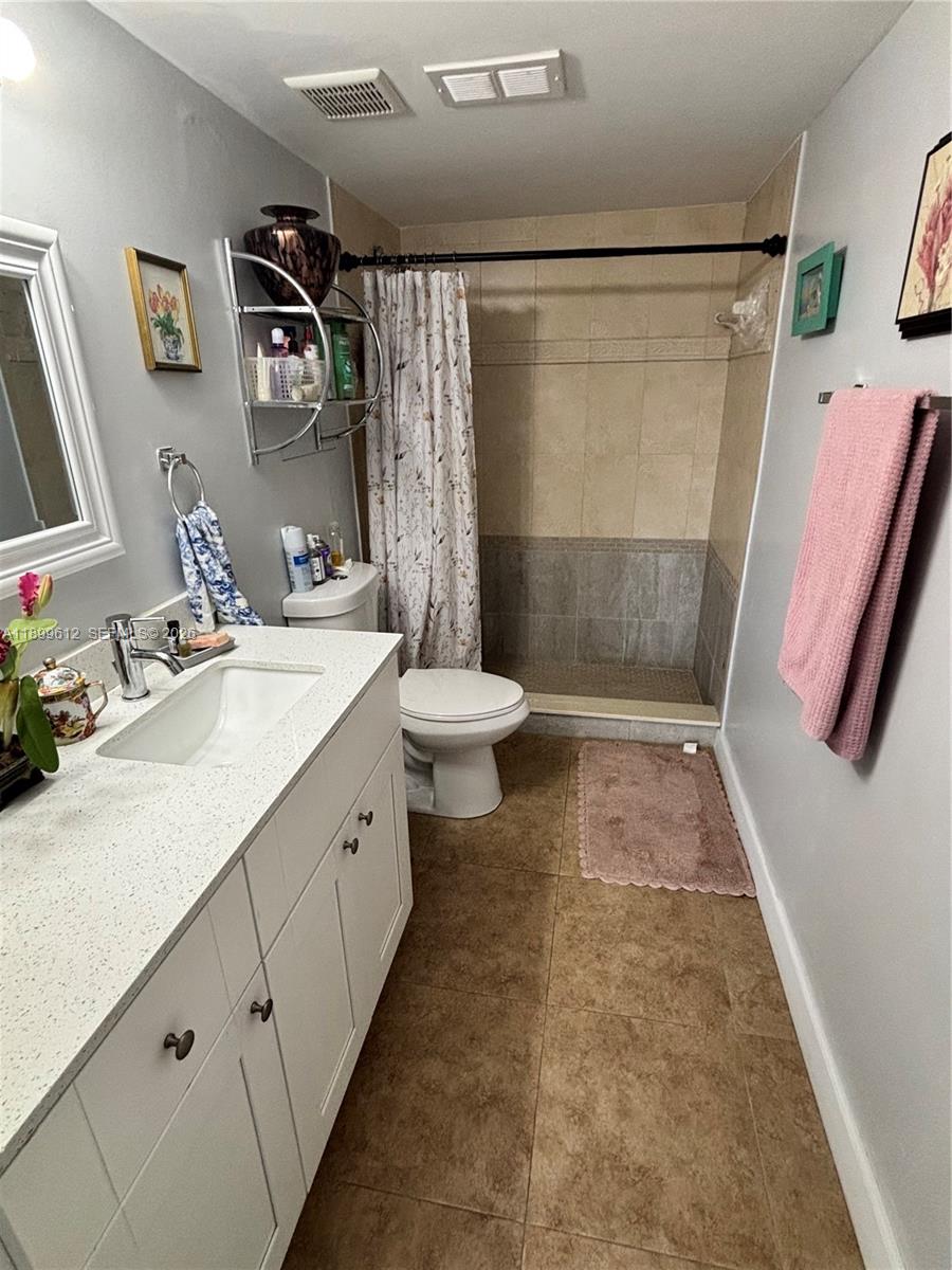 MARBELLA CONDO - Residential