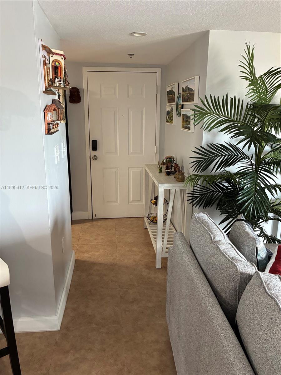 MARBELLA CONDO - Residential