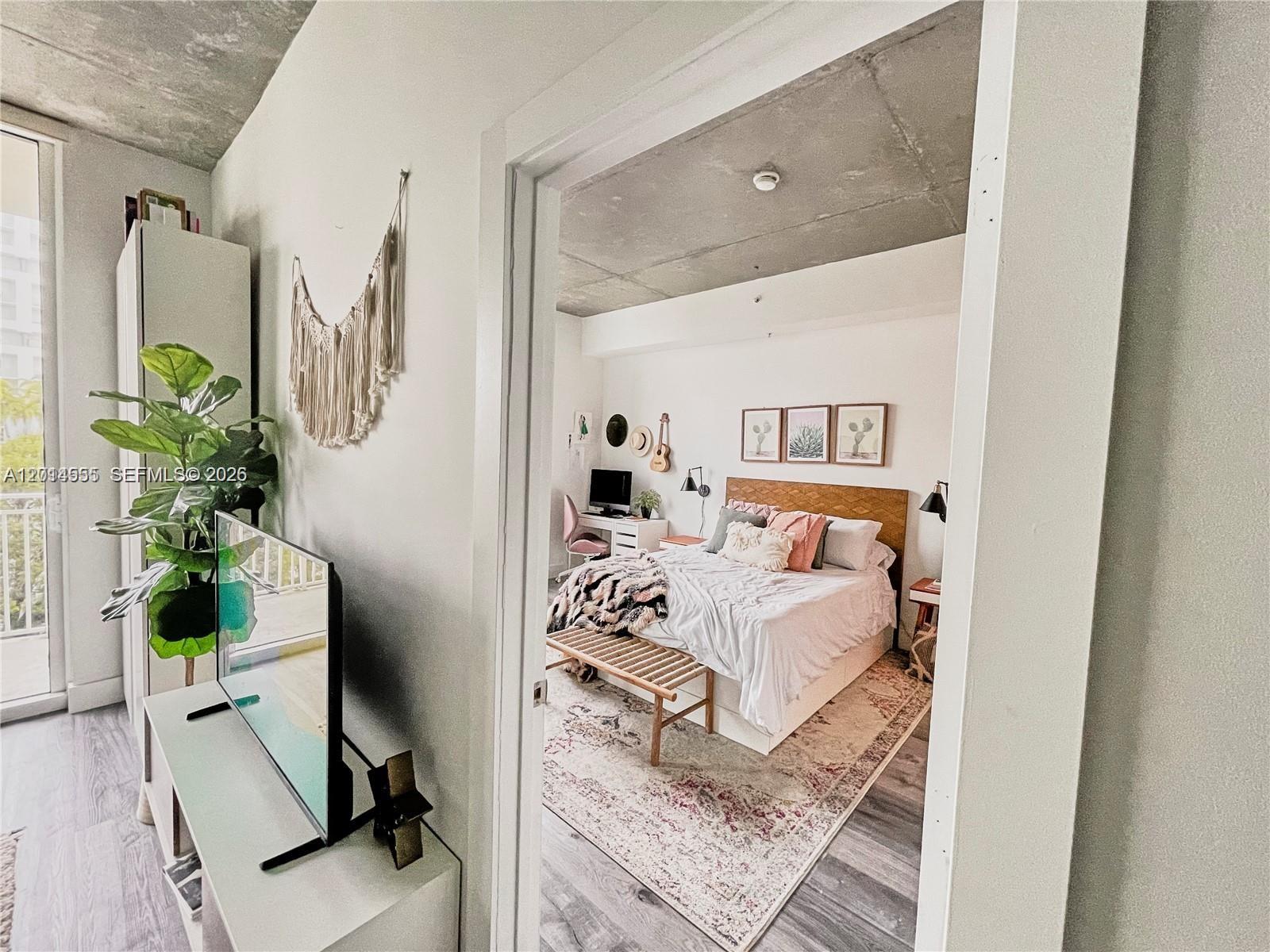 UPTOWN LOFTS CONDO - Residential Lease