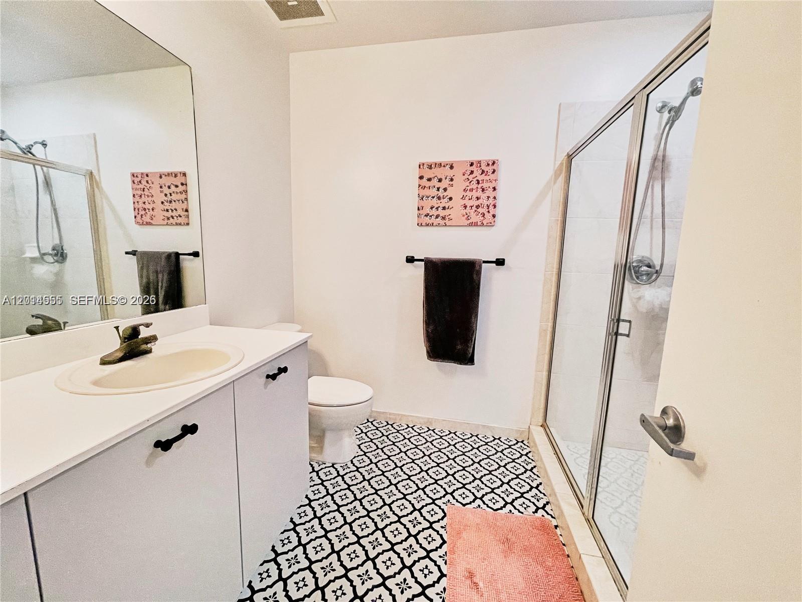 UPTOWN LOFTS CONDO - Residential Lease