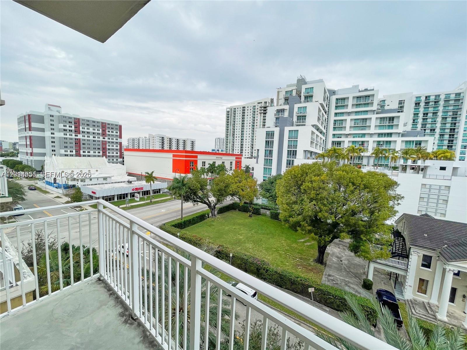 UPTOWN LOFTS CONDO - Residential Lease
