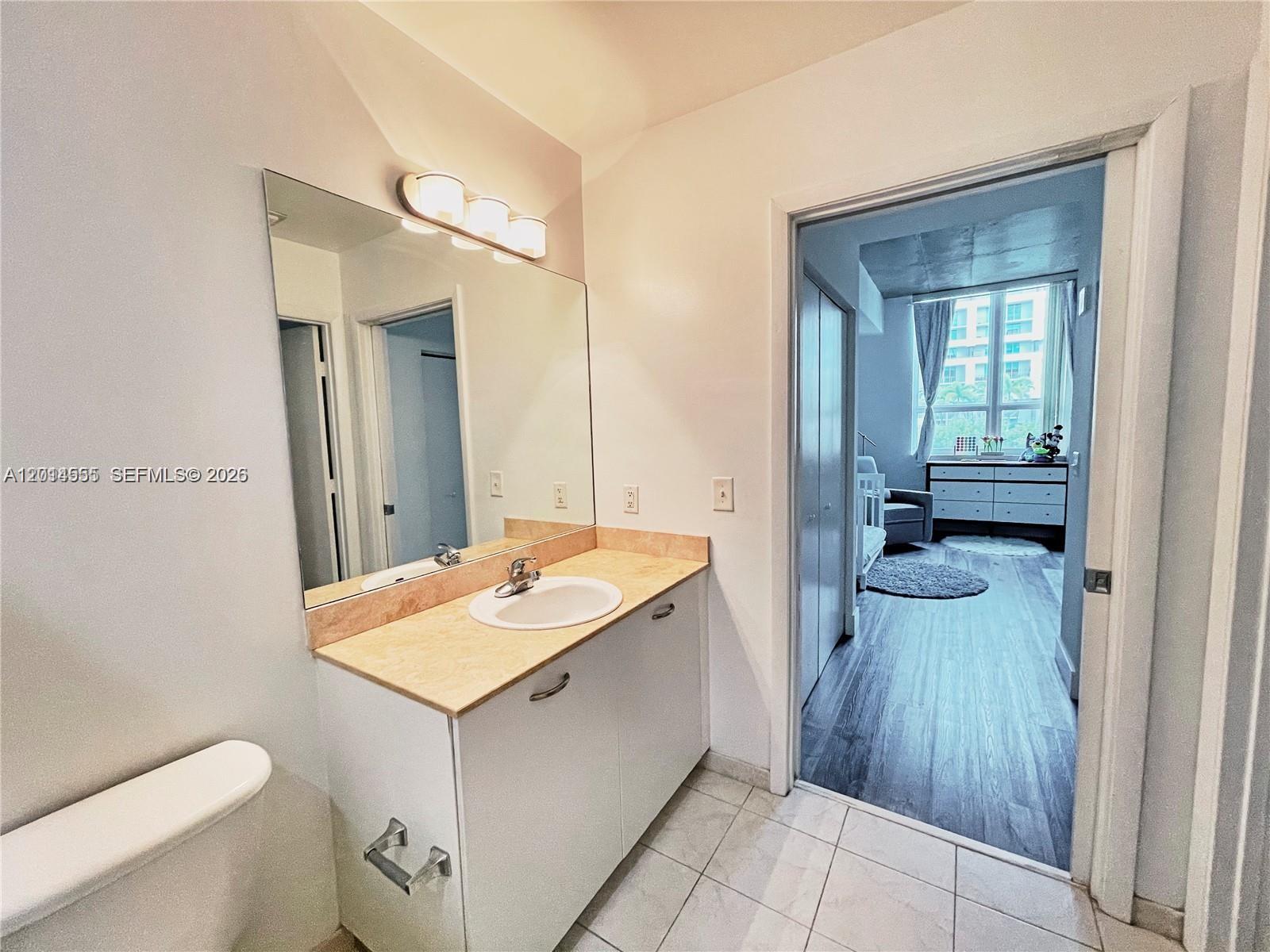UPTOWN LOFTS CONDO - Residential Lease