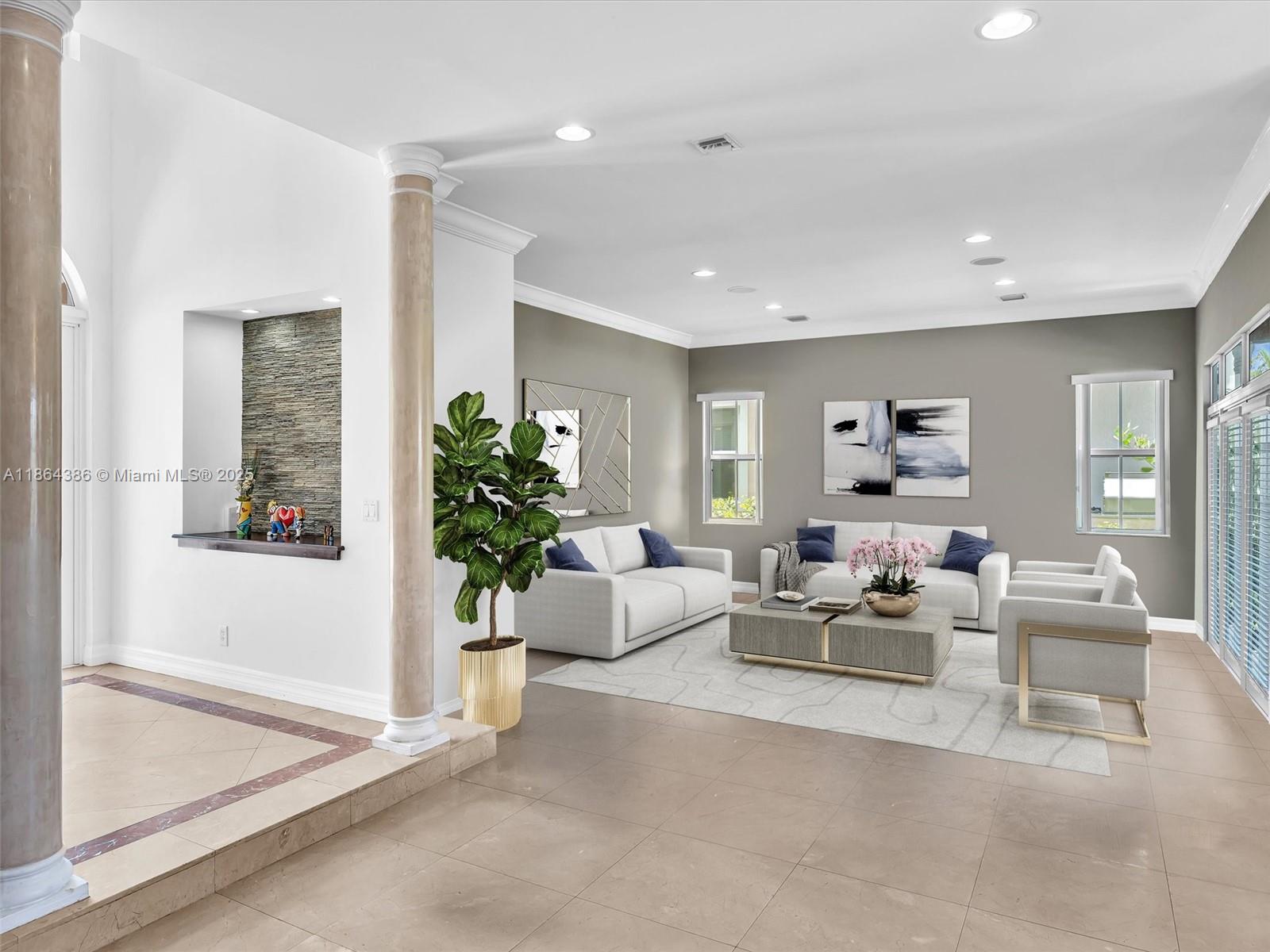 3521 Forest View Cir