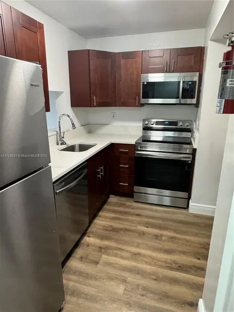 MLS: A11720633