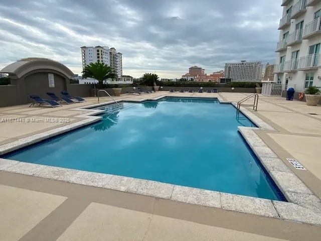 Coral Gables, Florida 33134, United States, 1 Bedroom Bedrooms, ,1 BathroomBathrooms,Residential,Active,38538