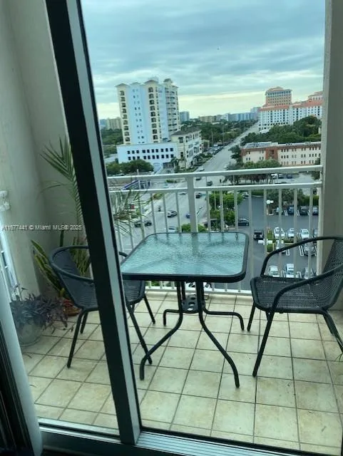 Coral Gables, Florida 33134, United States, 1 Bedroom Bedrooms, ,1 BathroomBathrooms,Residential,Active,38538