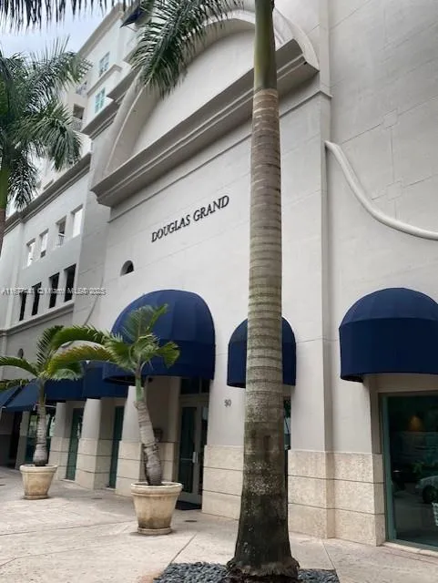 Coral Gables, Florida 33134, United States, 1 Bedroom Bedrooms, ,1 BathroomBathrooms,Residential,Active,38538