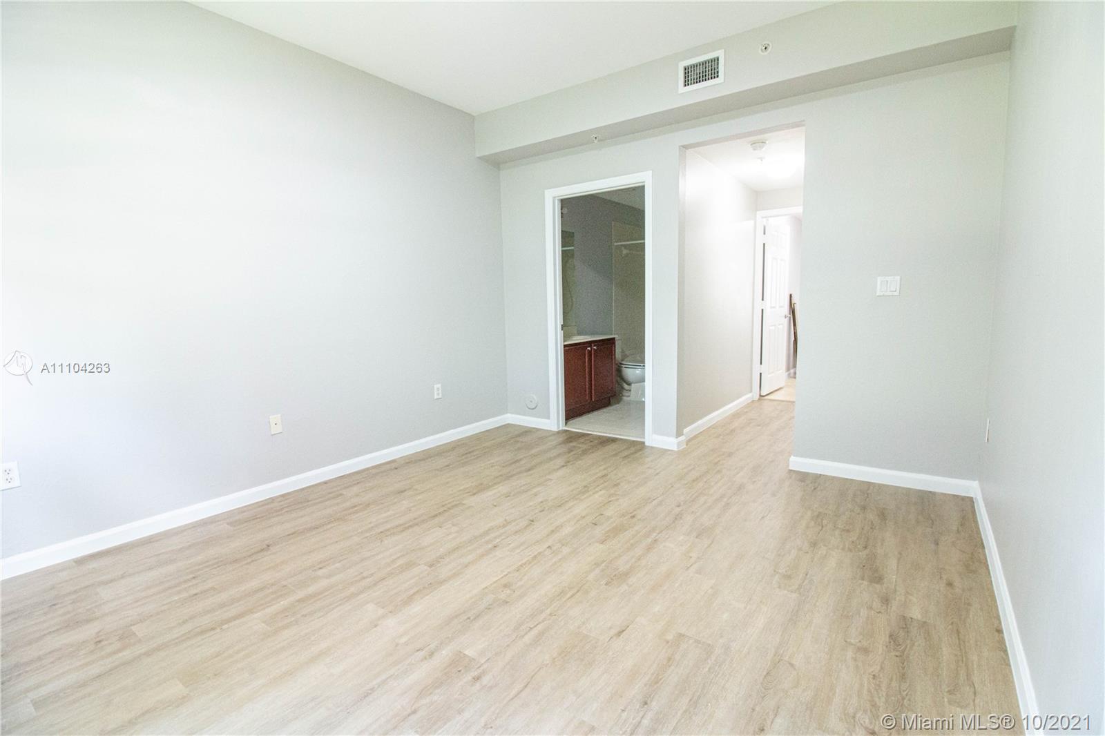 St Moritz At Doral Condo - Residential
