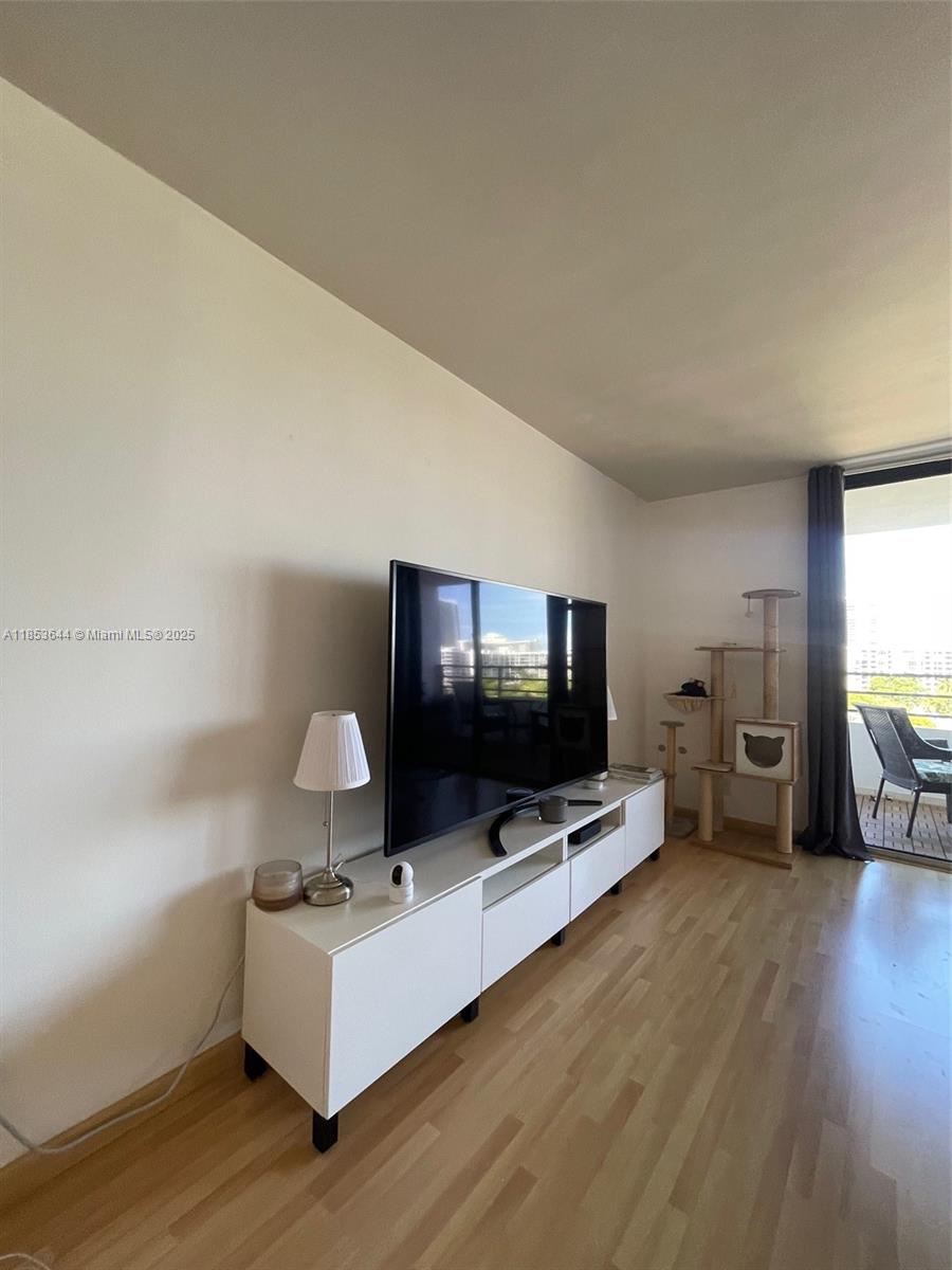 OLYMPUS CONDO PHASE - Residential Lease