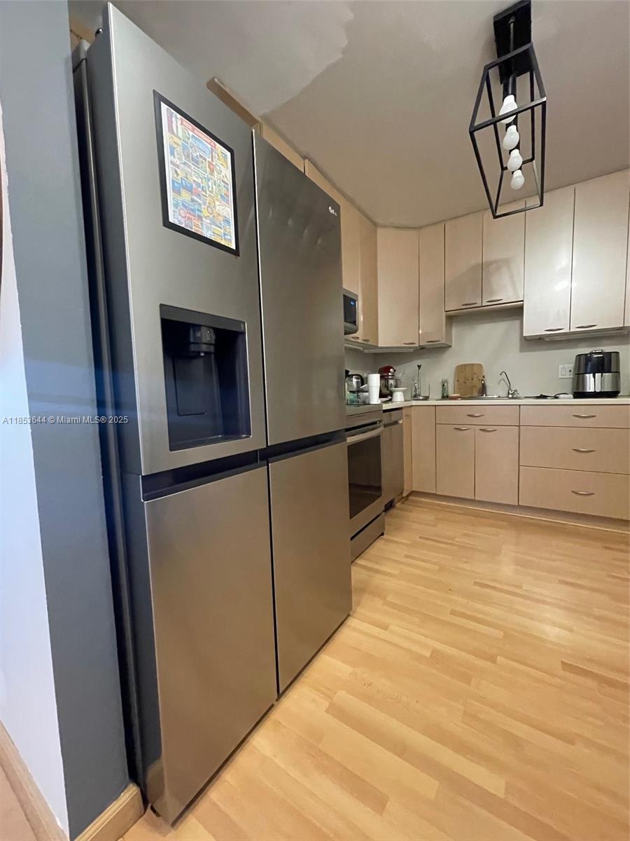 OLYMPUS CONDO PHASE - Residential Lease