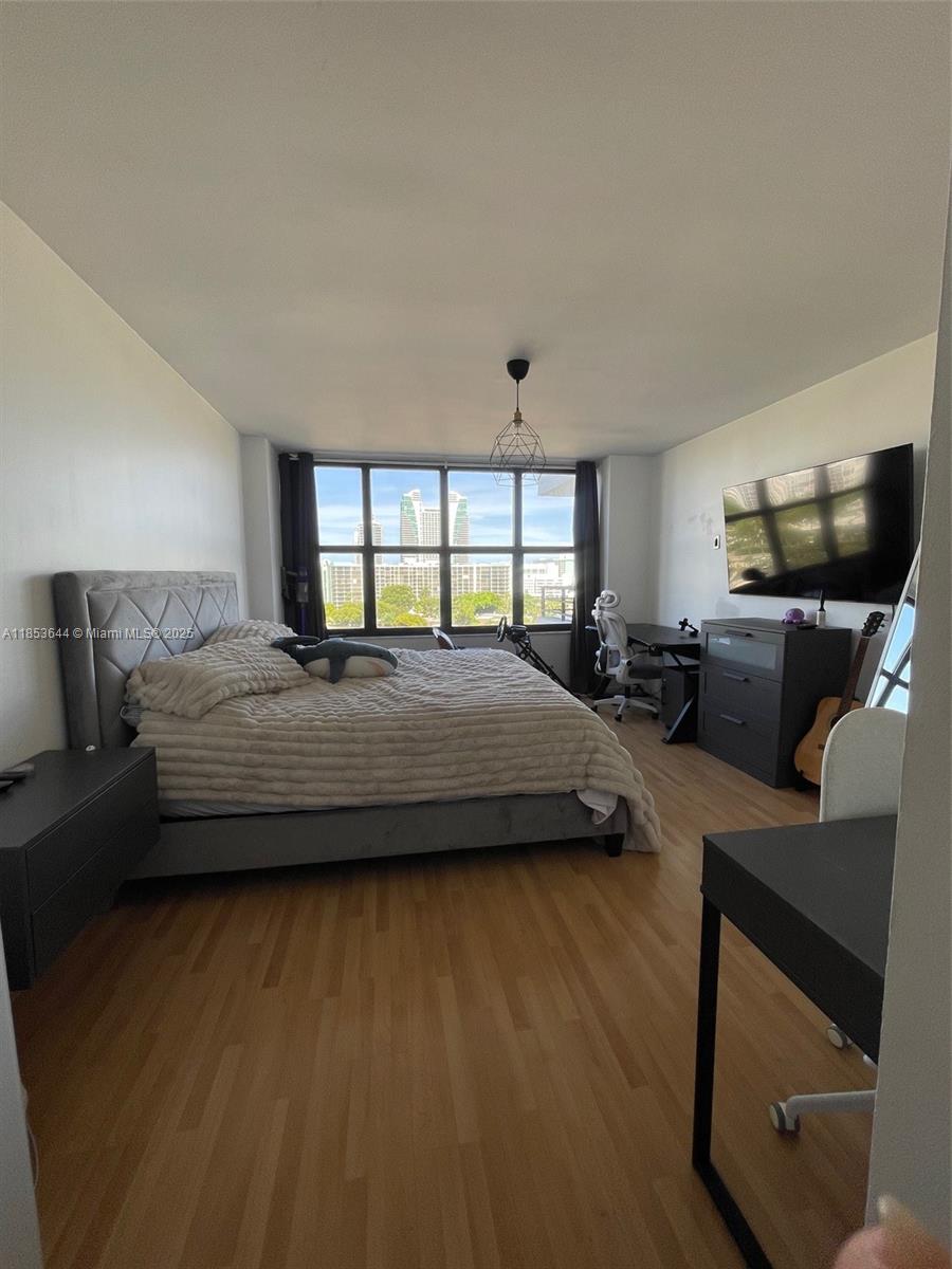 OLYMPUS CONDO PHASE - Residential Lease