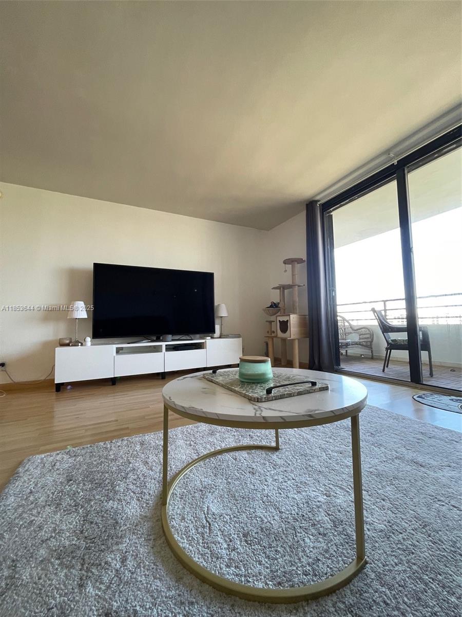 OLYMPUS CONDO PHASE - Residential Lease