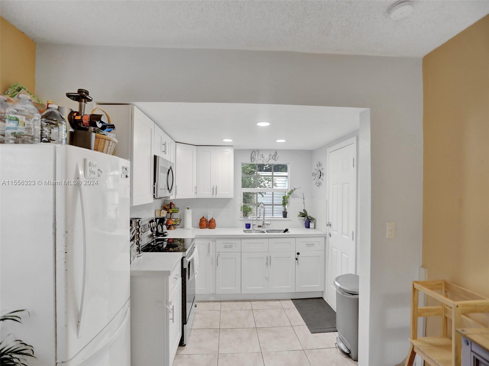 THE TROPICS AMD - Residential